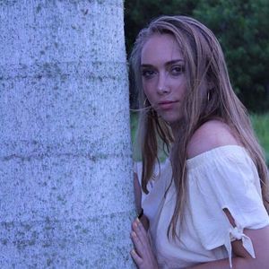 Meet your Posher, Clar